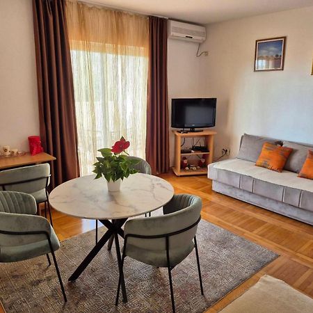 One Bedroom Apartment Ljilja Sveti Stefan Eksteriør billede