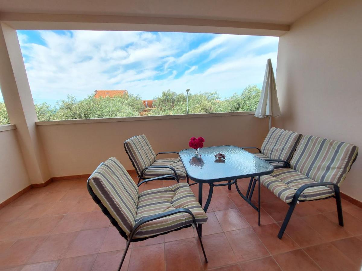 One Bedroom Apartment Ljilja Sveti Stefan Eksteriør billede