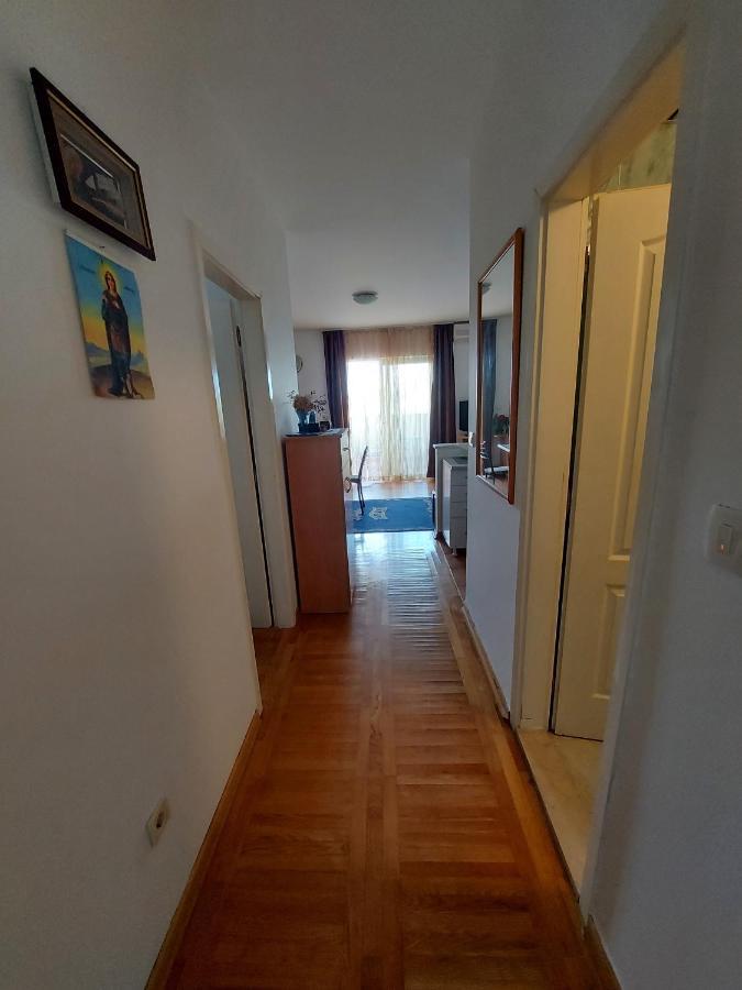 One Bedroom Apartment Ljilja Sveti Stefan Eksteriør billede